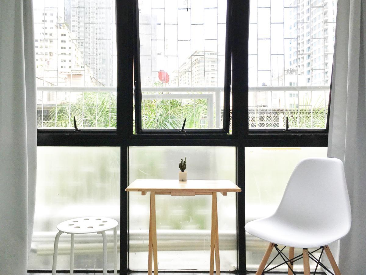 Rabbitat Hostel Bangkok Bagian luar foto
