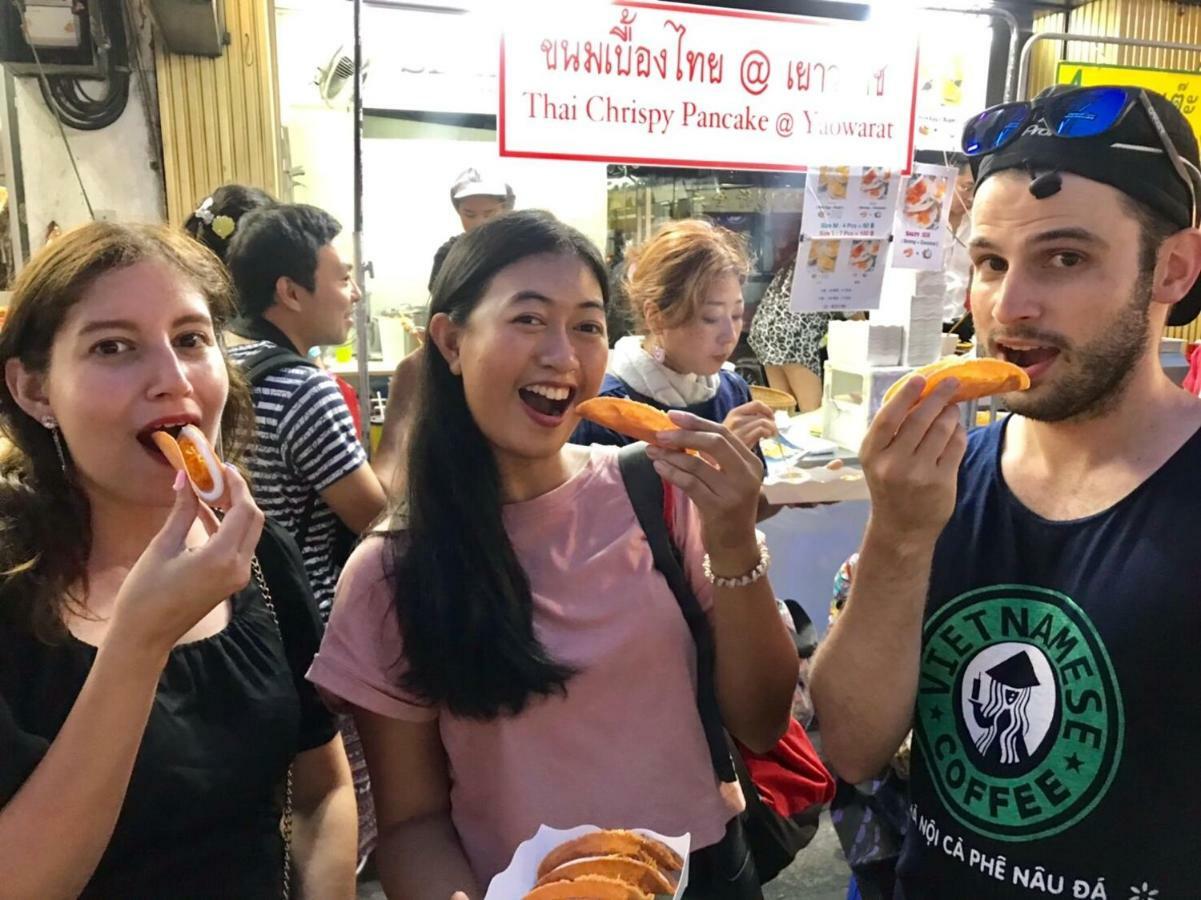 Rabbitat Hostel Bangkok Bagian luar foto