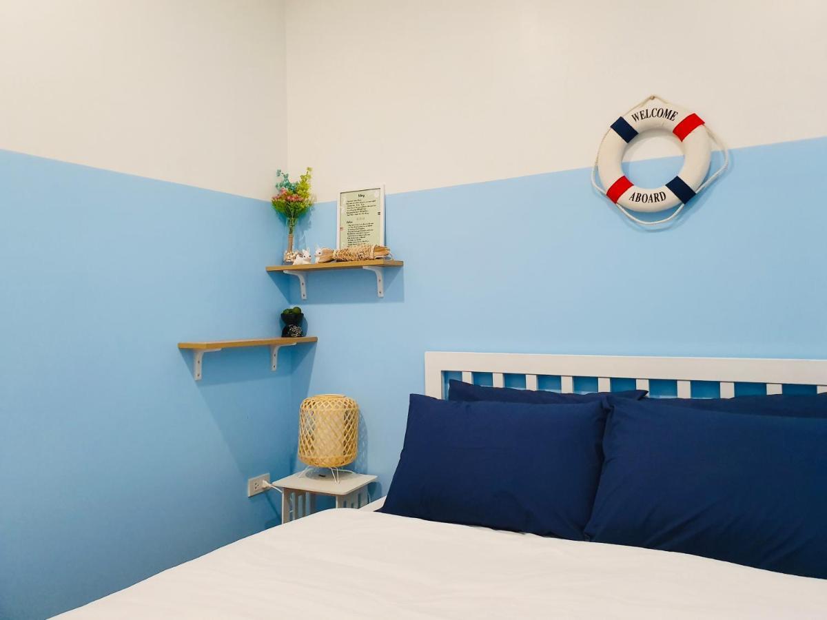 Rabbitat Hostel Bangkok Bagian luar foto